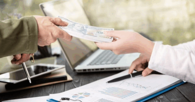 Finding the Best Moneylender Singapore: What You Need to Know Before Borrowing